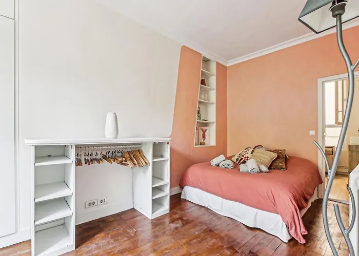 Modern -1br-2p- Le Marais Paris